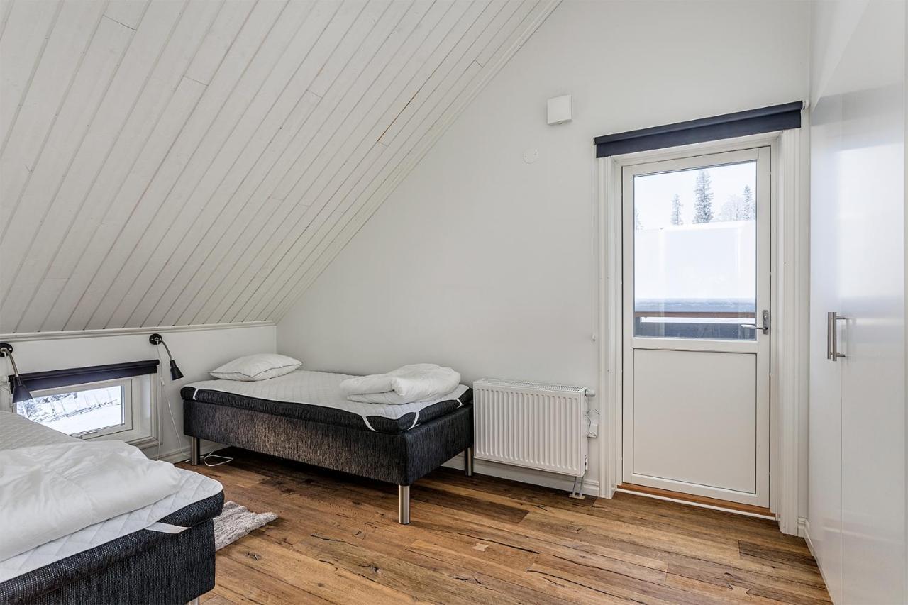 Ottsjoe Bear Lodge Bagian luar foto